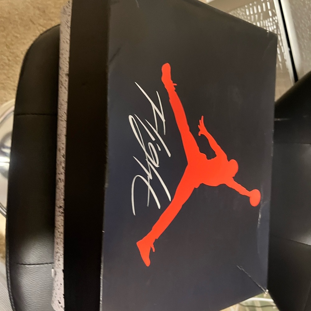 Jordan Speckled Black and White Shoe Box